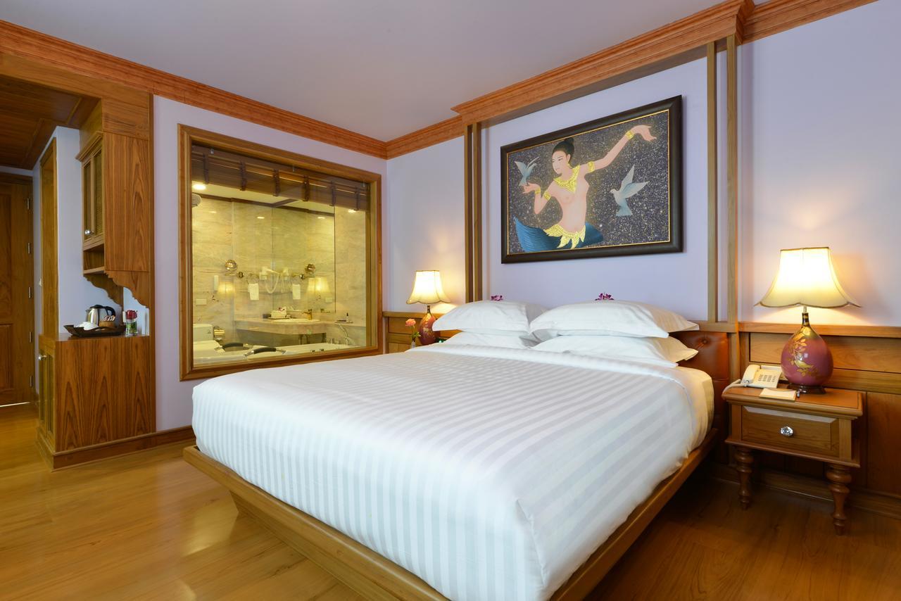 Peak Nimman Prestige Hotel Chiang Mai Esterno foto